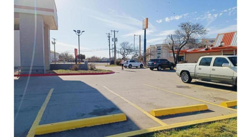Travelers Inn By Oyo Wichita Falls Exterior foto